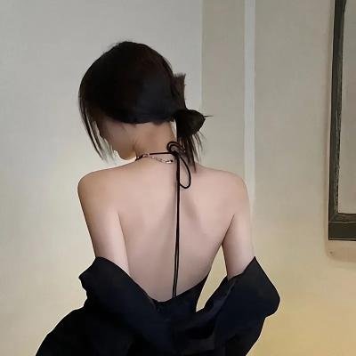 走出监狱的女人